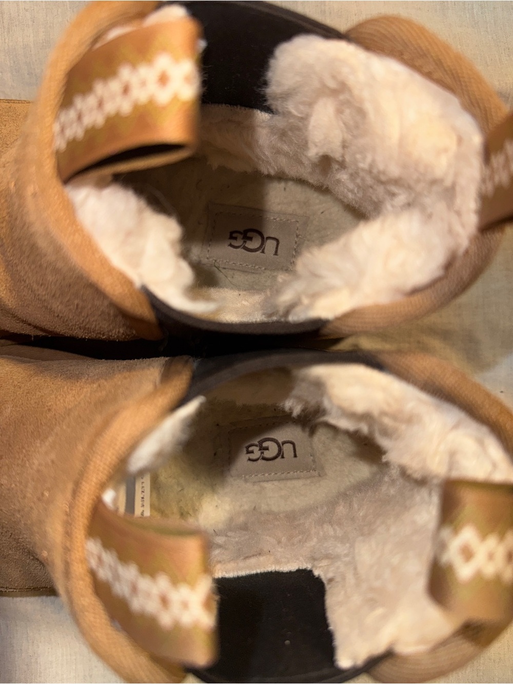 UGG Men's Chestnut/Tan Suede Chukka Boots - Picture 8 of 12